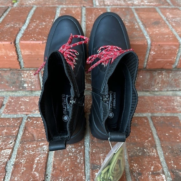 Nurture Whitney Water Resistant Leather Lace-Up Platform Boots Women's Size 8 - Picture 6 of 8